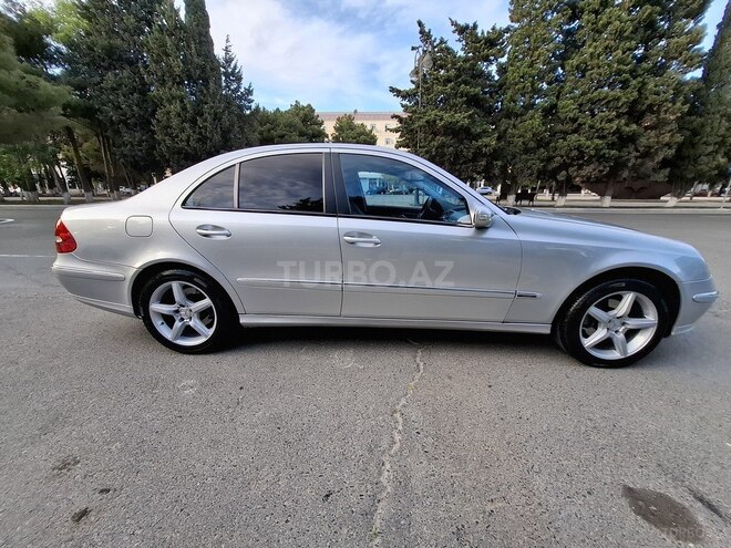 Mercedes E 240 2003, 50,346 km - 2.6 l - Sumqayıt