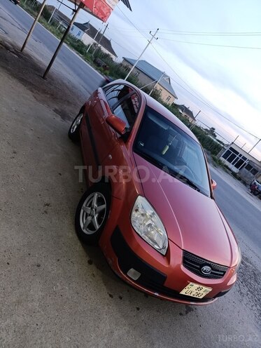 Kia Rio 2006, 380,000 km - 1.5 l - Salyan