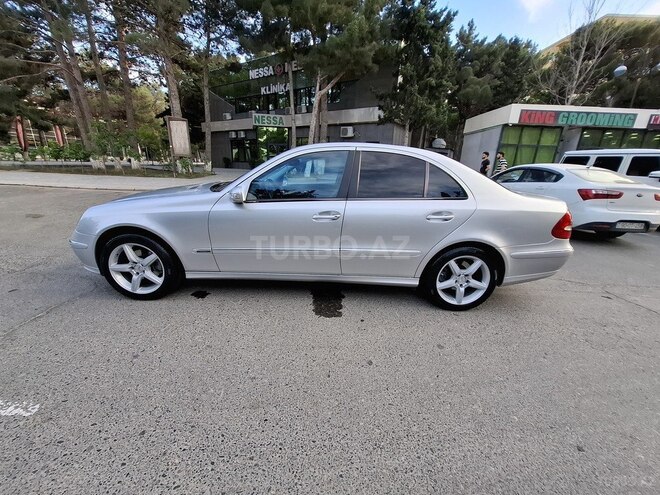 Mercedes E 240 2003, 50,346 km - 2.6 l - Sumqayıt