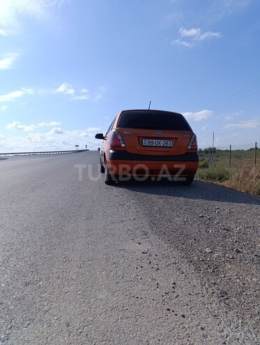 Kia Rio 2006, 380,000 km - 1.5 l - Salyan