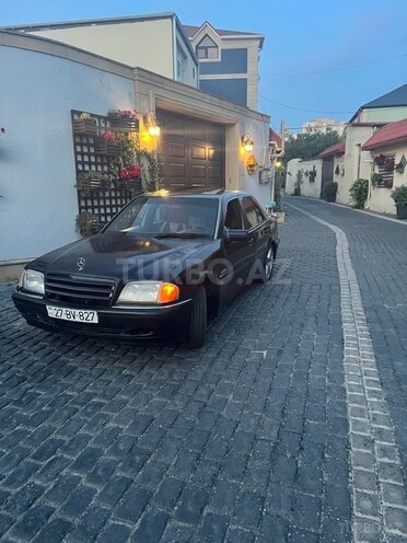 Mercedes C 180 1997, 300,000 km - 1.8 л - Bakı