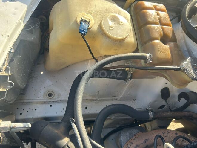 Mercedes 190 1991, 300,000 km - 2.0 l - Sumqayıt