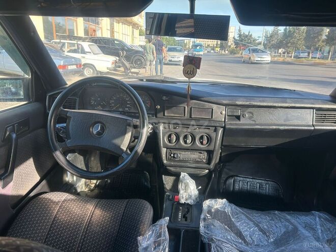 Mercedes 190 1991, 300,000 km - 2.0 l - Sumqayıt