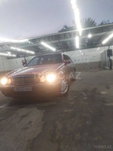 Mercedes E 220 d 2000, 578,000 km - 2.2 l - Bakı