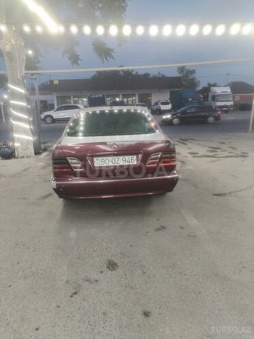 Mercedes E 220 d 2000, 578,000 km - 2.2 l - Bakı