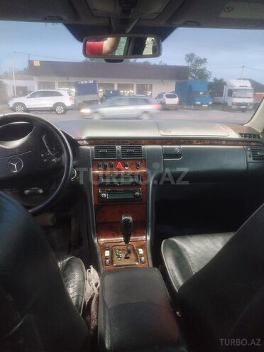 Mercedes E 220 d 2000, 578,000 km - 2.2 l - Bakı