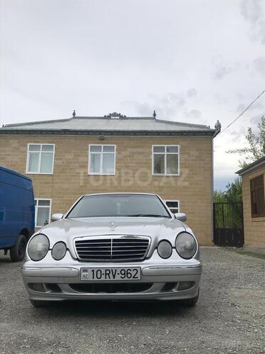 Mercedes E 240 2000, 145,234 km - 2.4 l - Balakən