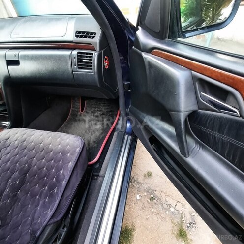 Mercedes E 220 d 1998, 453,885 km - 2.2 l - Şirvan