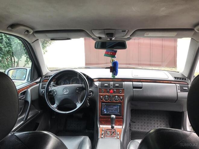 Mercedes E 240 2000, 145,234 km - 2.4 l - Balakən