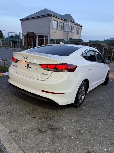 Hyundai Avante 2016, 108,000 km - 1.6 l - Bakı