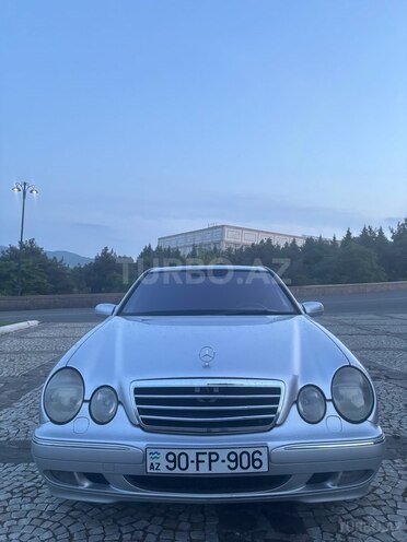 Mercedes E 220 d 2000, 331,000 km - 2.2 l - Tovuz