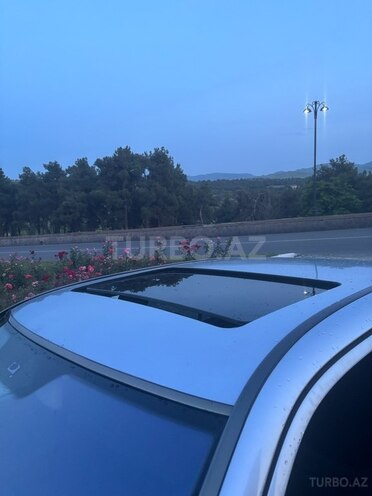 Mercedes E 220 d 2000, 331,000 km - 2.2 l - Tovuz