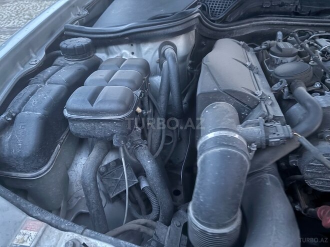 Mercedes E 220 d 2000, 331,000 km - 2.2 l - Tovuz