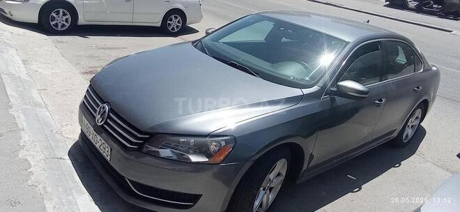 Volkswagen Passat 2013, 243,000 km - 2.5 l - Bakı