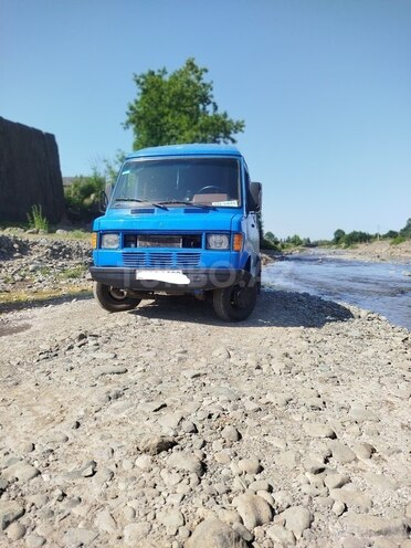 Mercedes 410 D 1993, 280,000 km - 2.5 l - Lənkəran