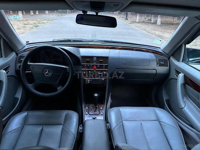 Mercedes C 240 1999, 301,000 km - 2.4 l - Sumqayıt
