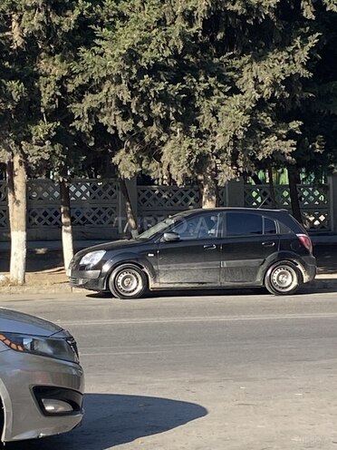 Kia Rio 2007, 275,000 km - 1.4 l - Sumqayıt