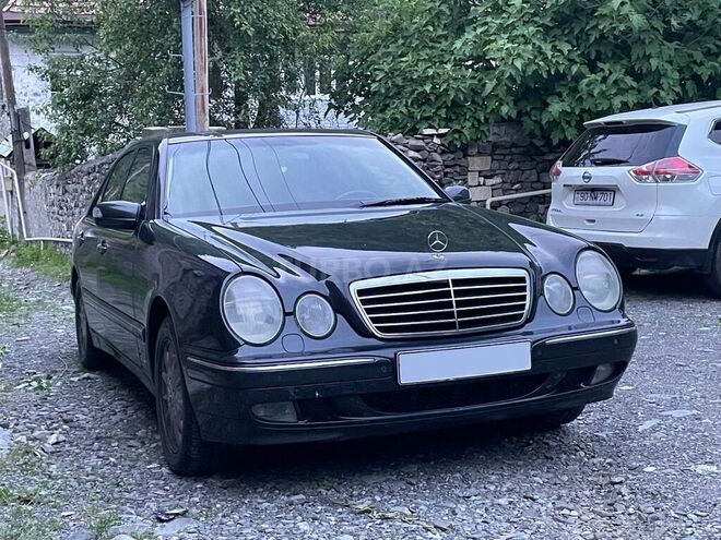 Mercedes E 240 2000, 266,161 km - 2.6 л - Bakı