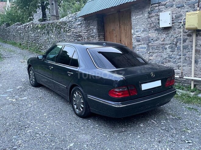 Mercedes E 240 2000, 266,161 km - 2.6 л - Bakı