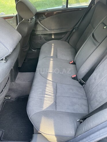 Mercedes E 240 2000, 266,161 km - 2.6 л - Bakı