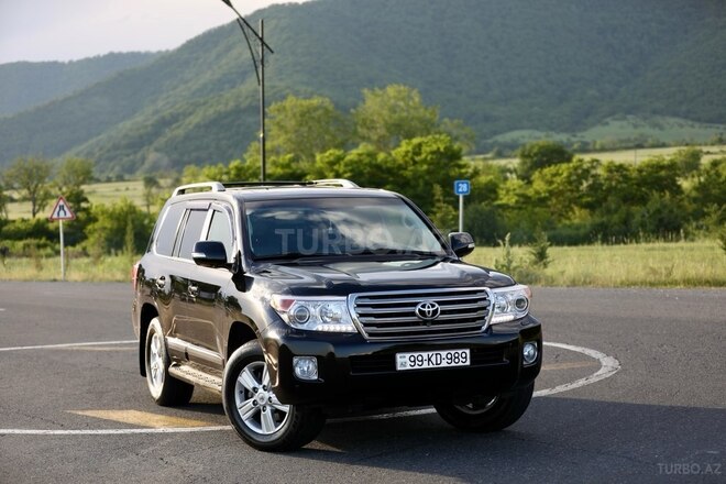 Toyota Land Cruiser 2013, 178,000 km - 4.6 л - Qax