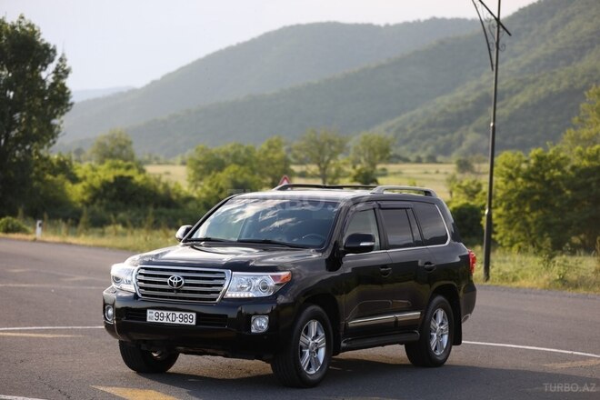 Toyota Land Cruiser 2013, 178,000 km - 4.6 л - Qax