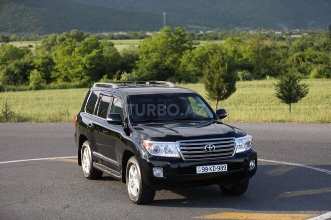 Toyota Land Cruiser 2013, 178,000 km - 4.6 л - Qax