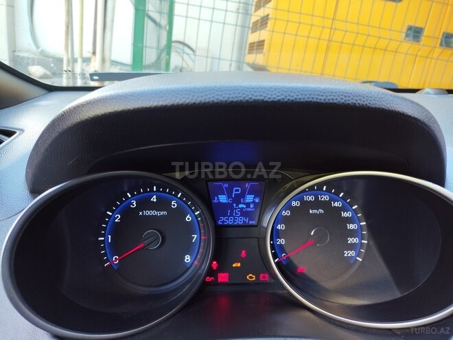 Hyundai ix35 2011, 258,000 km - 2.0 l - Bakı