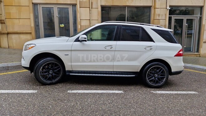 Mercedes ML 350 4MATIC 2012, 189,000 km - 3.5 л - Bakı