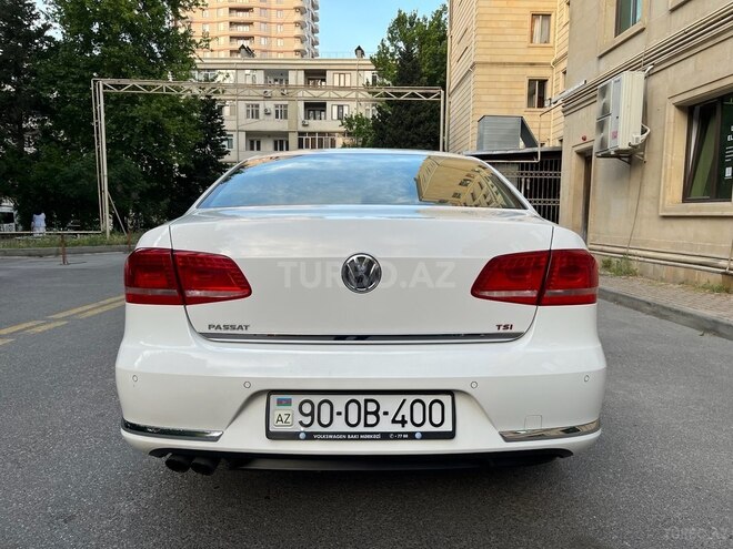 Volkswagen Passat 2014, 155,000 km - 1.8 л - Bakı