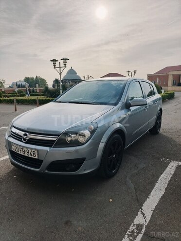 Opel Astra 2005, 194,000 km - 1.4 l - Gəncə