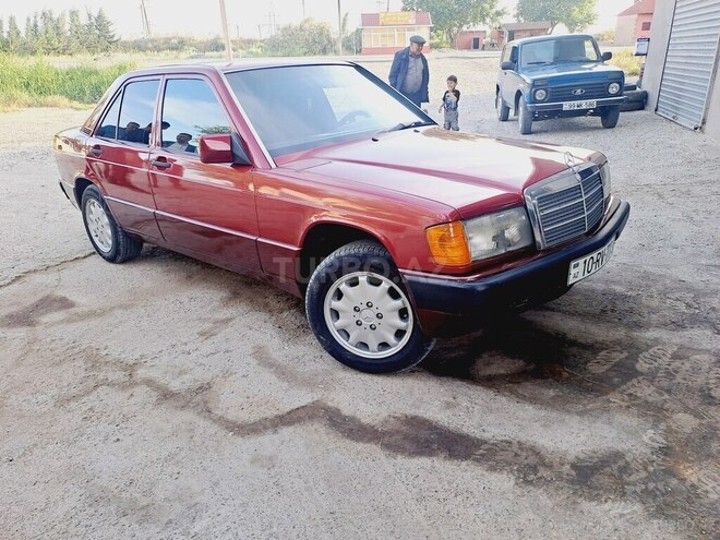 Mercedes 190 1993, 99,600 km - 2.0 л - Beyləqan
