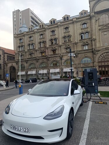 Tesla Model 3 2023, 21,500 km - 0.0 l - Bakı