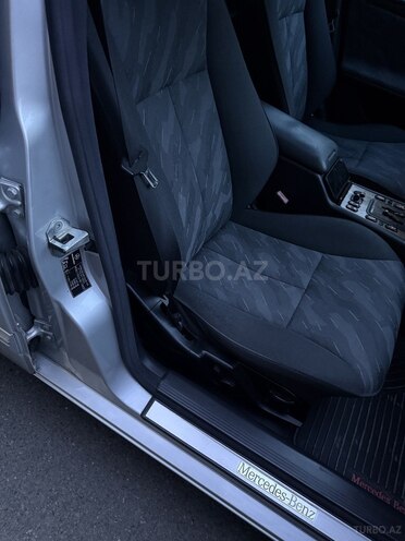Mercedes E 280 2000, 293,000 km - 2.8 l - Gəncə
