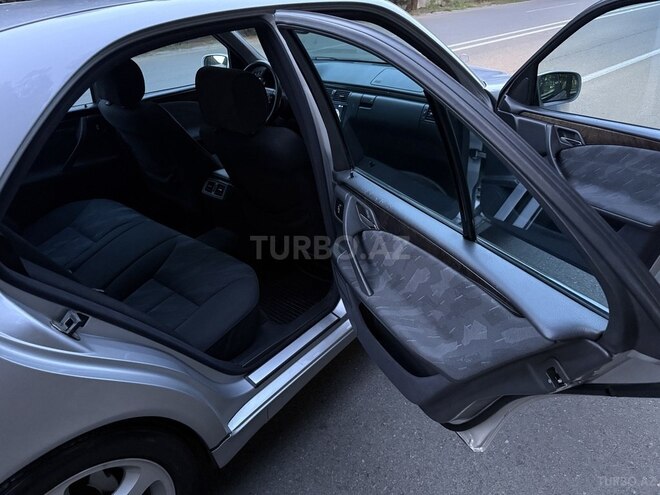Mercedes E 280 2000, 293,000 km - 2.8 l - Gəncə