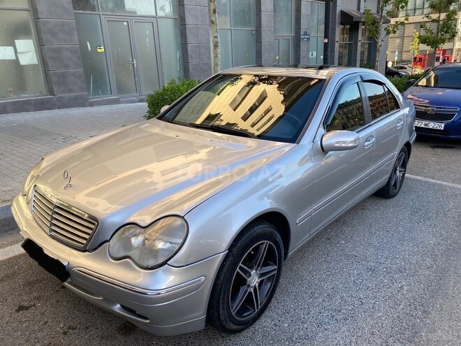 Mercedes C 240 2003, 356,000 km - 2.4 л - Bakı
