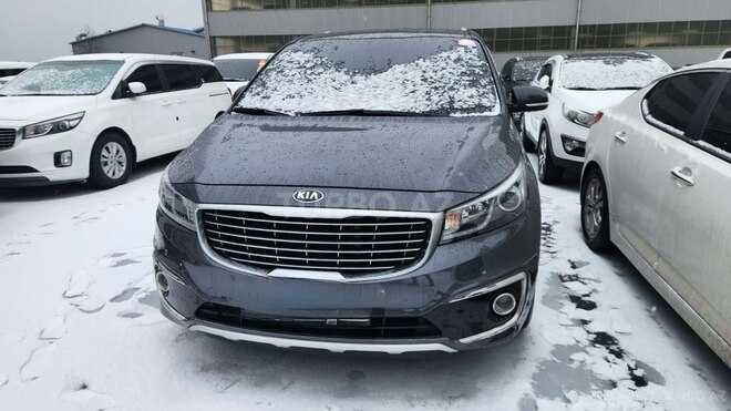 Kia Carnival-4