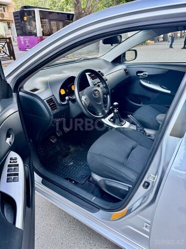 Toyota Corolla 2010, 237,000 km - 1.4 l - Bakı