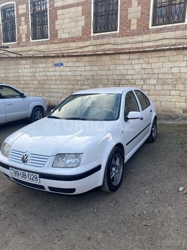 Volkswagen Bora 2001, 325,000 km - 1.4 l - Gəncə
