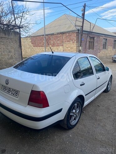 Volkswagen Bora 2001, 325,000 km - 1.4 l - Gəncə