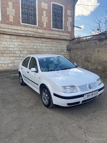 Volkswagen Bora 2001, 325,000 km - 1.4 l - Gəncə
