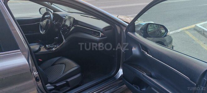 Toyota Camry-10