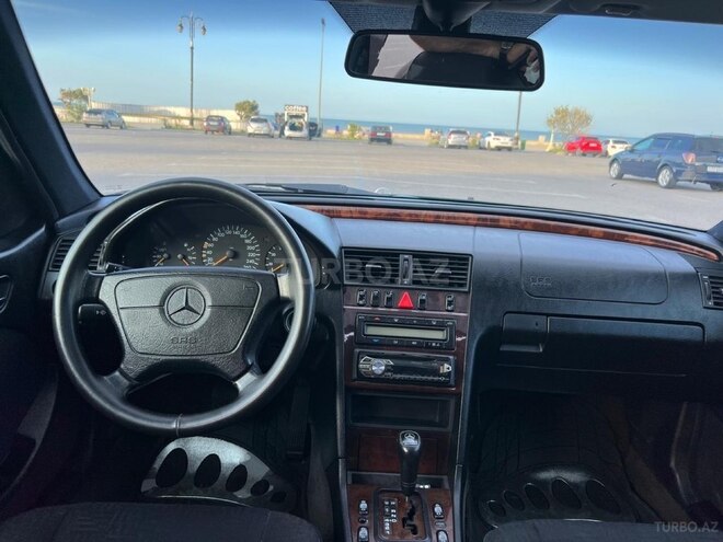 Mercedes C 240 1998, 219,000 km - 2.4 л - Sumqayıt