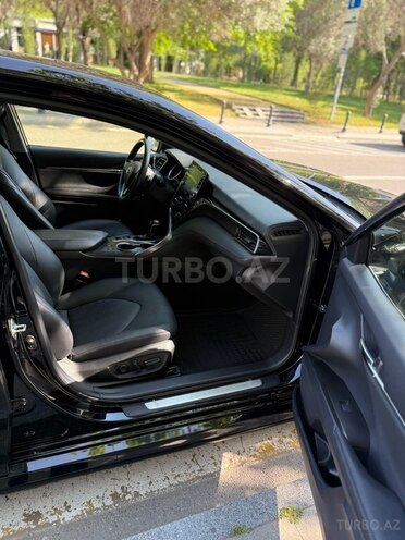 Toyota Camry-10