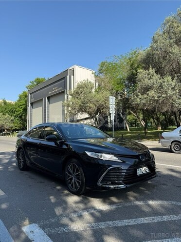 Toyota Camry-6