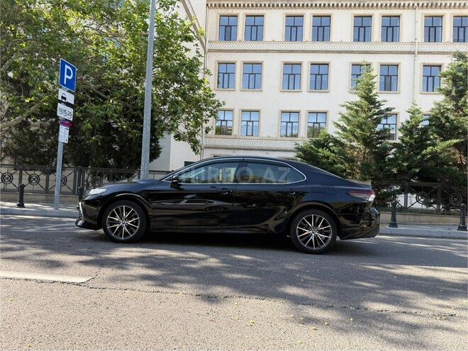Toyota Camry-7