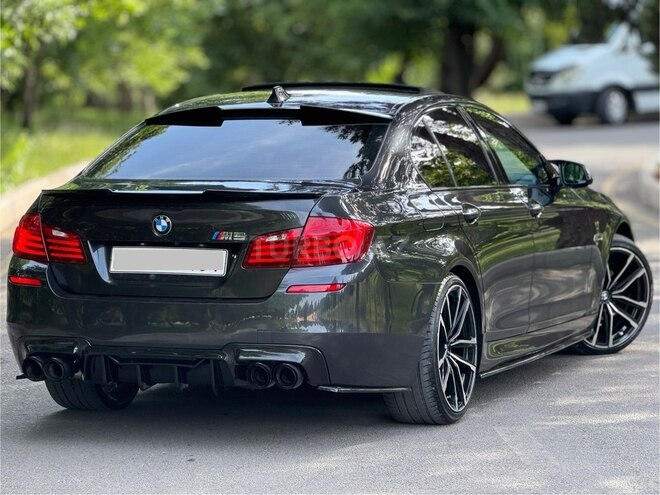BMW 528 2015, 124,000 km - 2.0 l - Gəncə