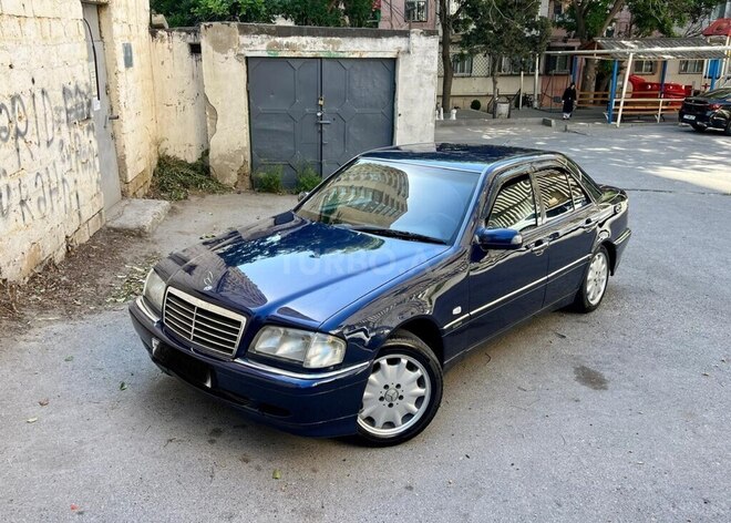 Mercedes C 220 d 1999, 412,500 km - 2.2 l - Bakı