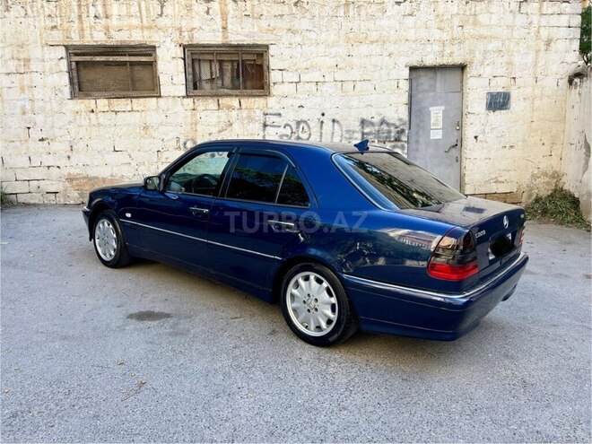 Mercedes C 220 d 1999, 412,500 km - 2.2 l - Bakı