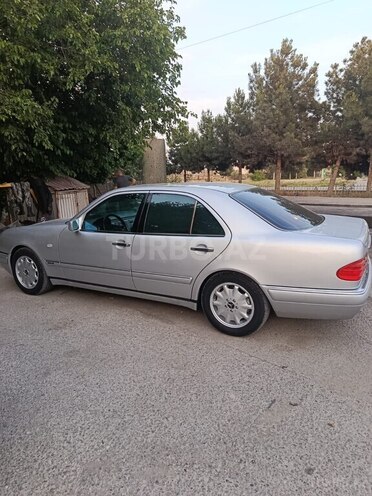 Mercedes E 240 1999, 311,403 km - 2.4 l - Şirvan